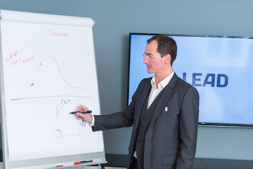 Innovation managers must understand the language of the research and development department as well as that of controlling, sales and marketing.